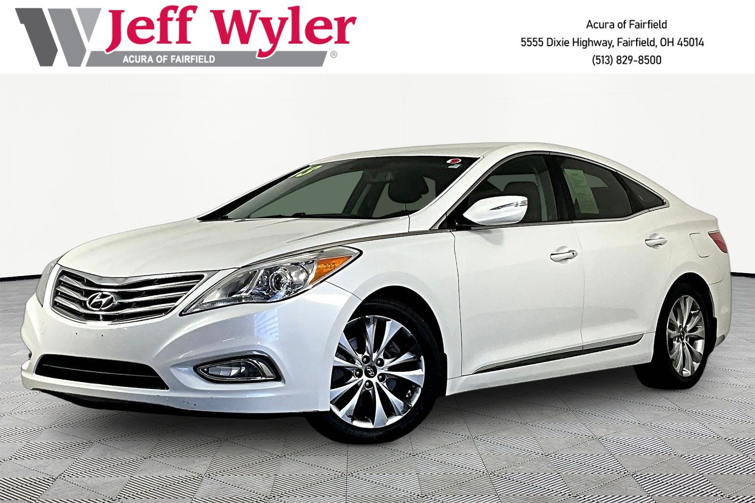 Used 2013 Hyundai Azera FWD image 1