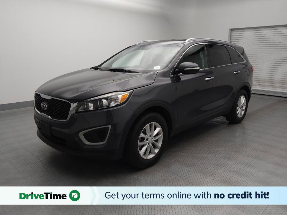 Used 2017 Kia Sorento LX image 1