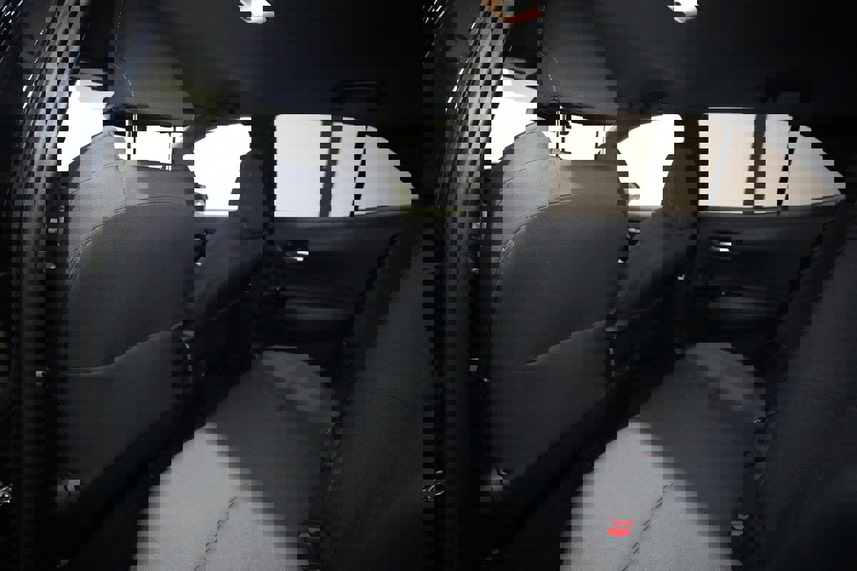 Used 2019 Toyota Corolla SE image 12