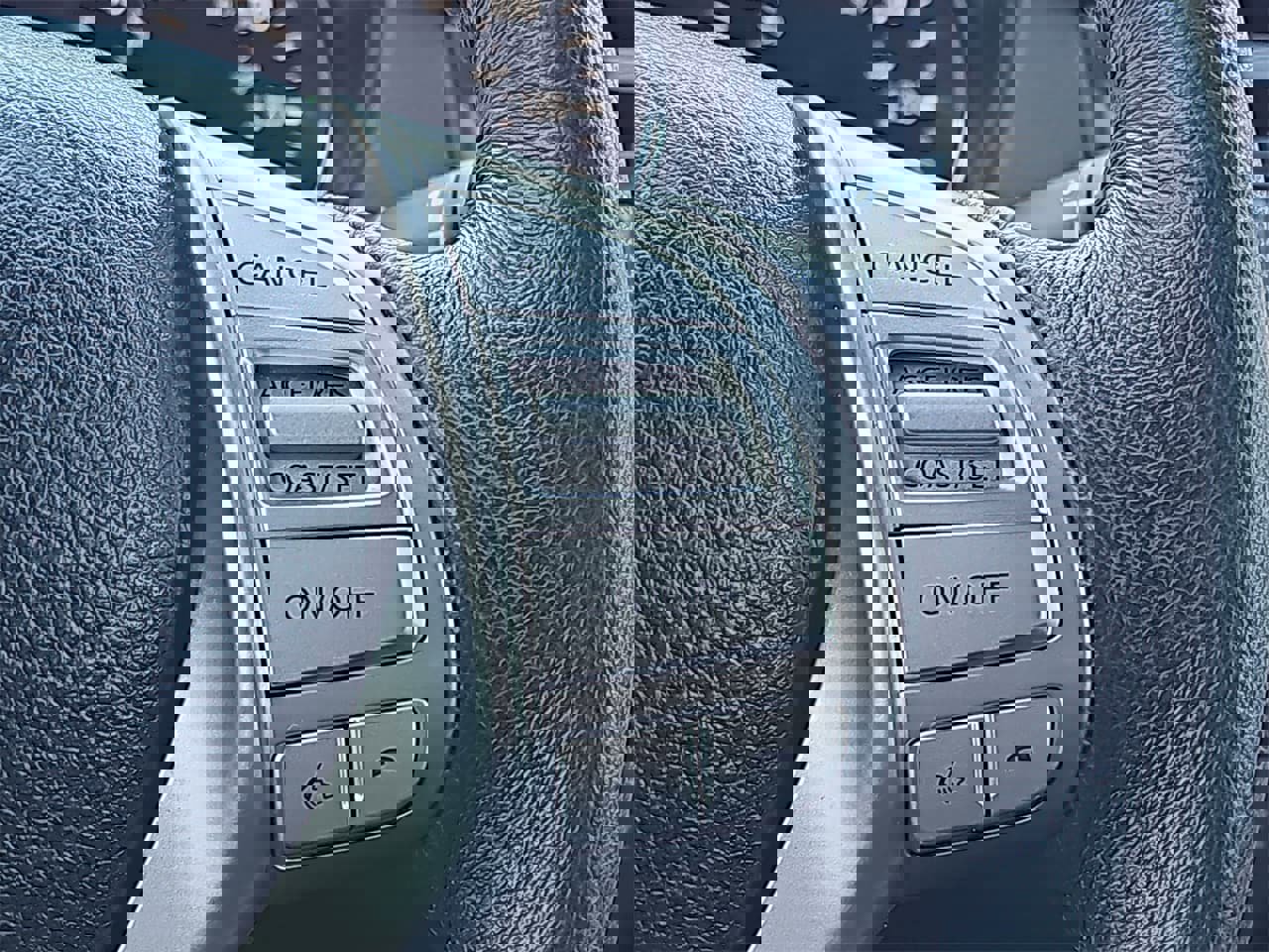 Used 2016 Nissan Rogue SL w/ SL Premium Package image 18