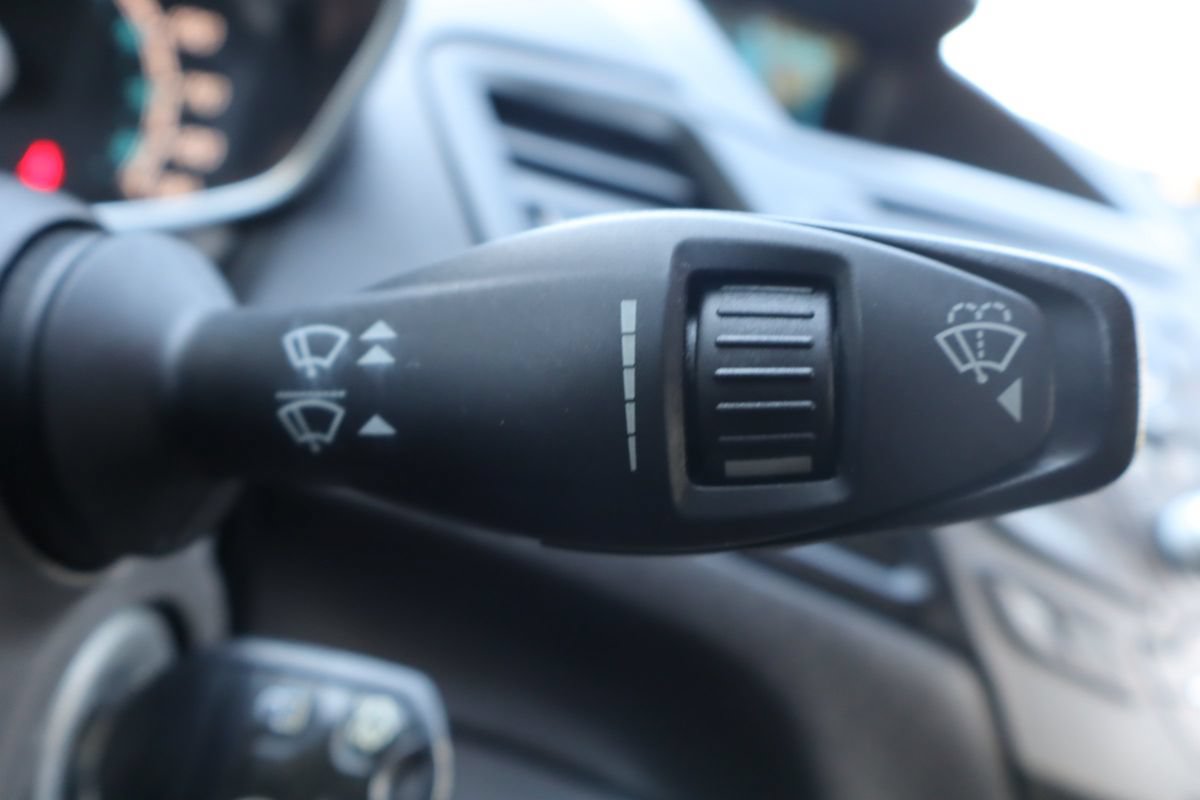 Used 2017 Ford Fiesta SE FWD image 32