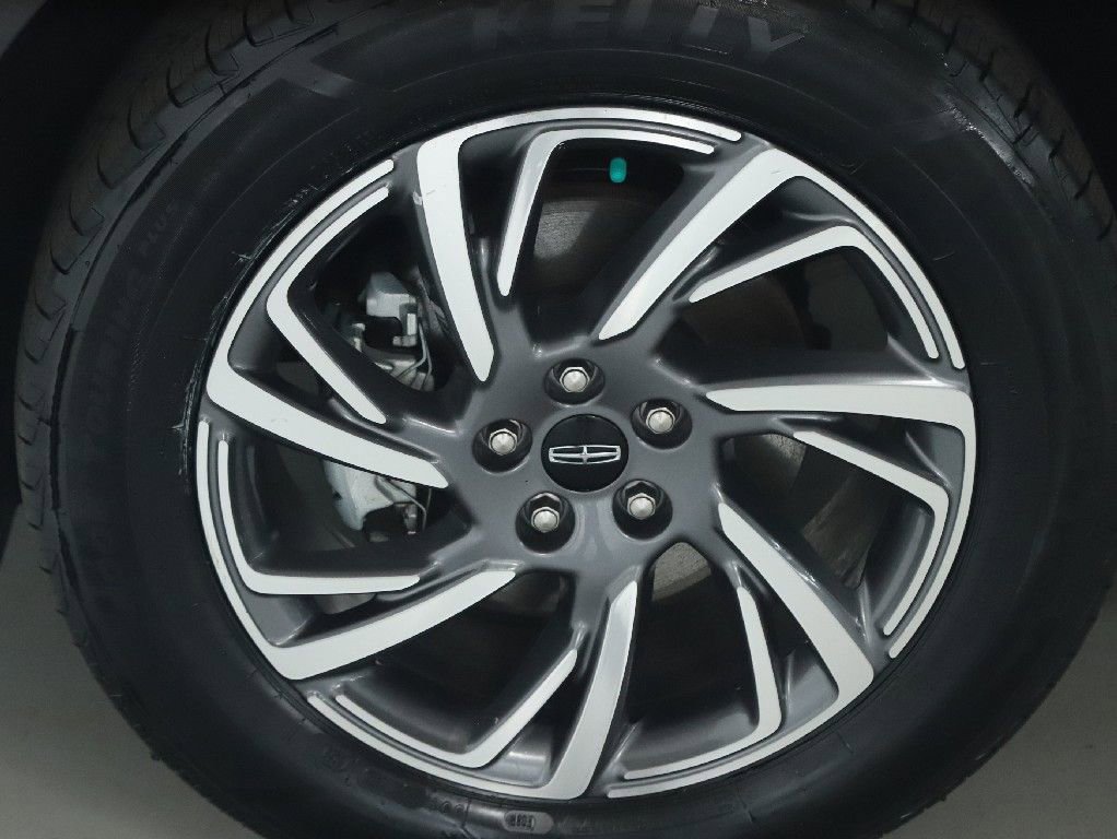 Certified 2023 Lincoln Corsair AWD image 37