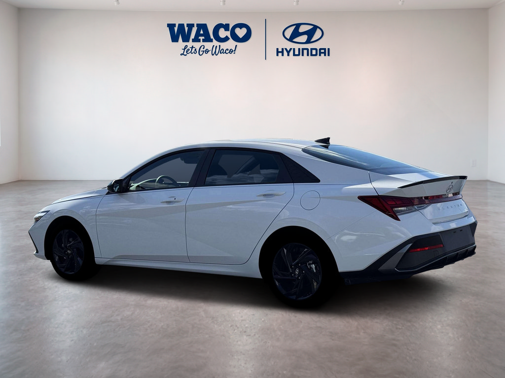 New 2026 Hyundai Elantra SEL FWD image 4