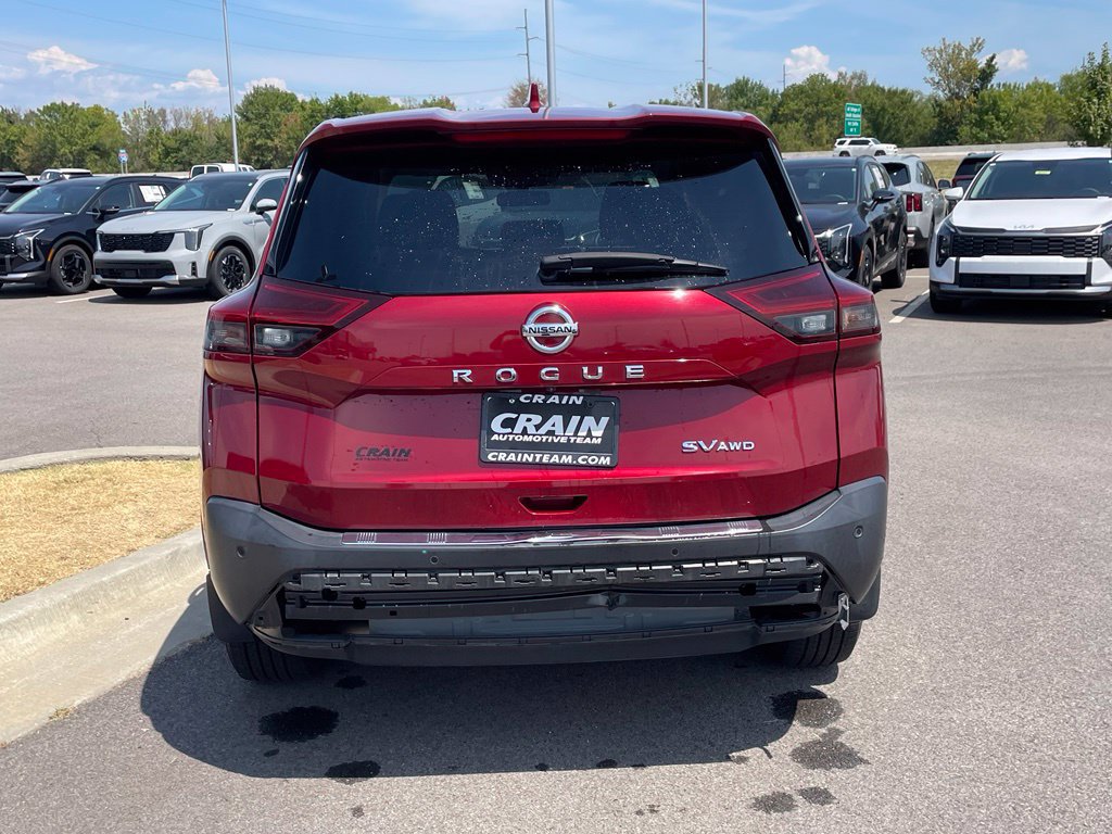 Used 2021 Nissan Rogue SV AWD/4WD image 6