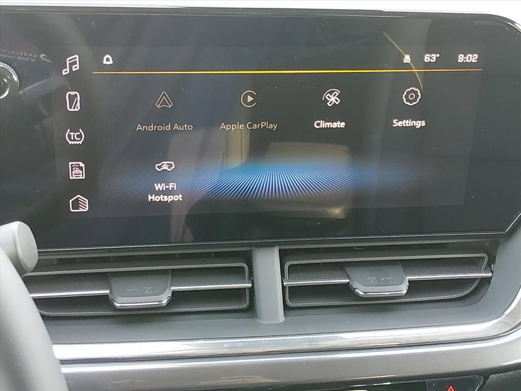 New 2026 Chevrolet Trax ACTIV w/ Driver Confidence Package FWD image 17