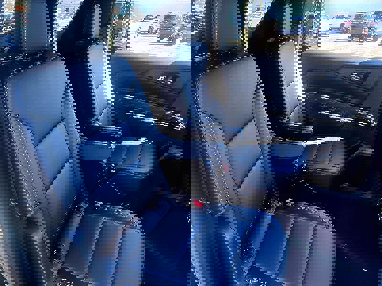 Used 2025 Chevrolet Traverse LT image 15