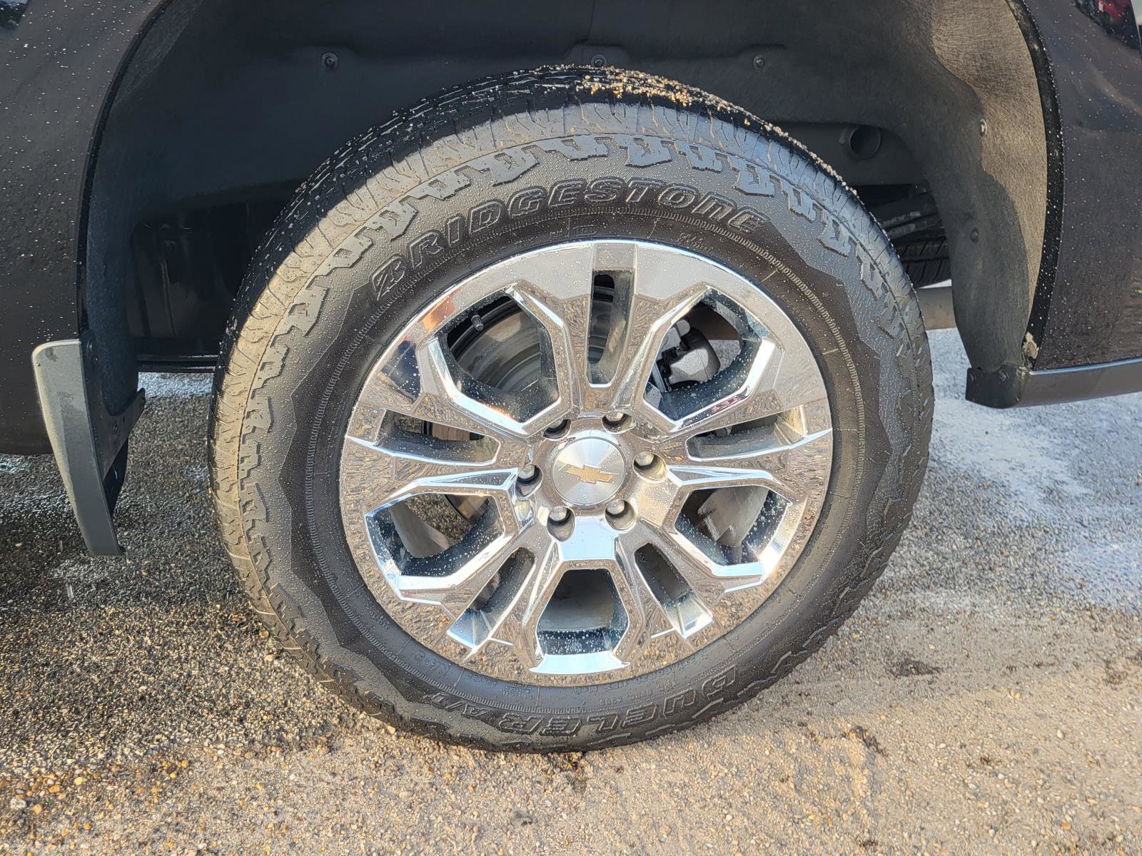 Used 2024 Chevrolet Silverado 1500 LTZ w/ LTZ Convenience Package II image 30