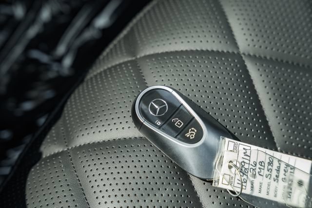 Certified 2026 Mercedes-Benz S 580 4MATIC Sedan image 46