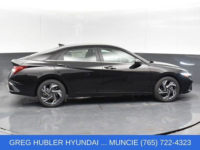 Used 2025 Hyundai Elantra SEL FWD image 6
