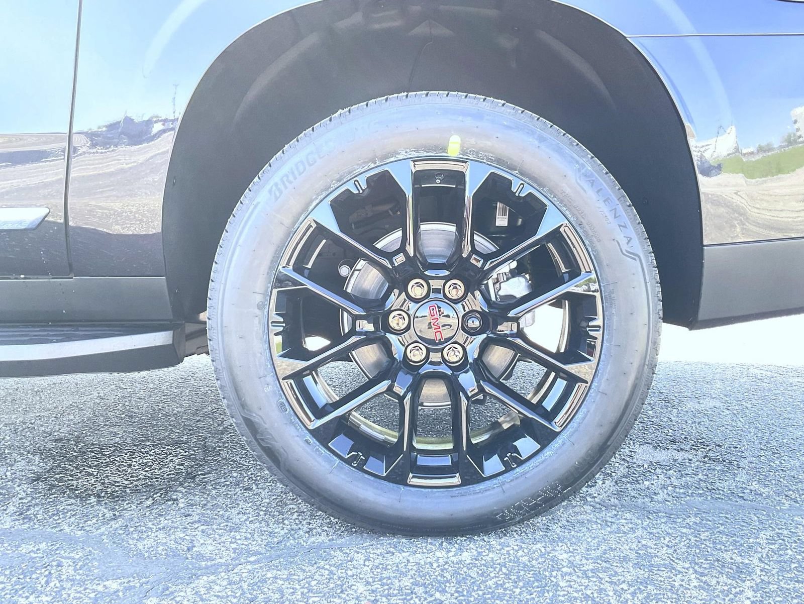 New 2026 GMC Yukon XL Elevation AWD/4WD image 23