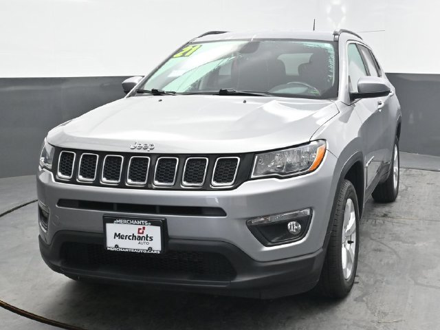 Used 2021 Jeep Compass Latitude w/ Convenience Group AWD/4WD image 2