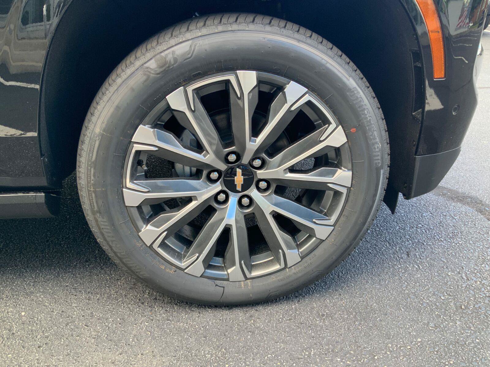New 2026 Chevrolet Tahoe High Country AWD/4WD image 9