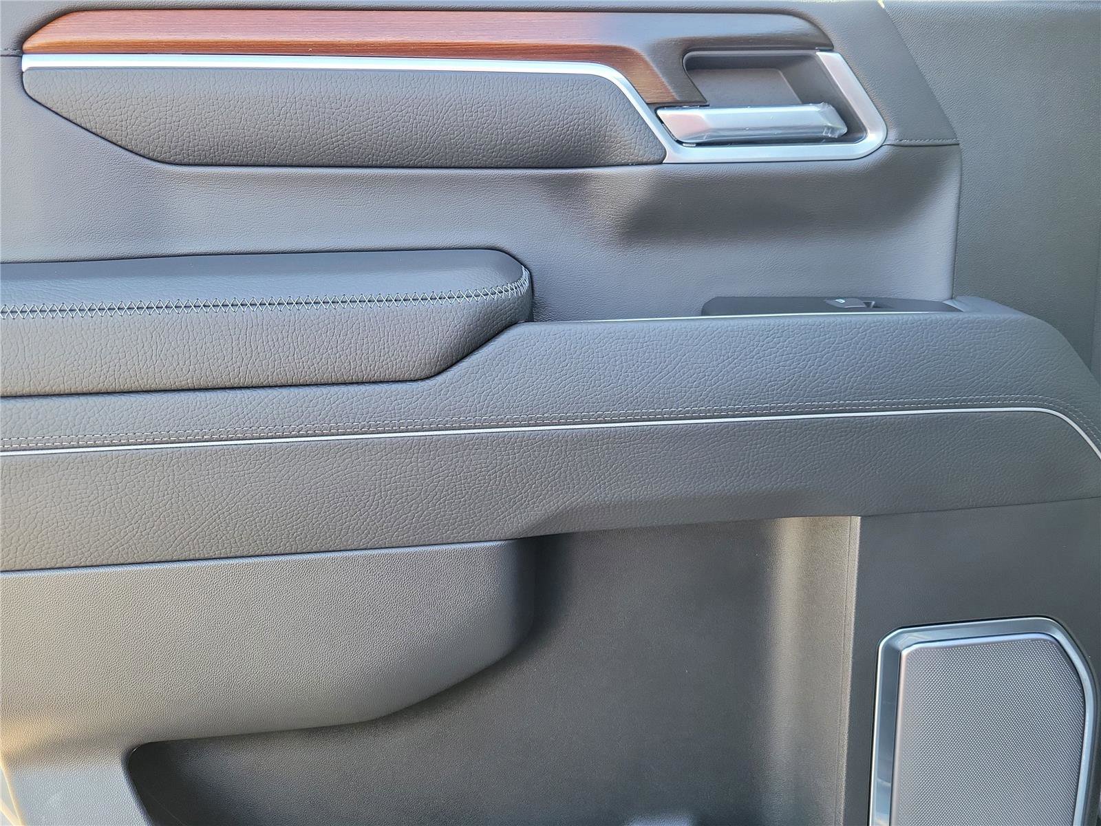 New 2026 GMC Sierra 1500 Denali w/ Technology Package image 13