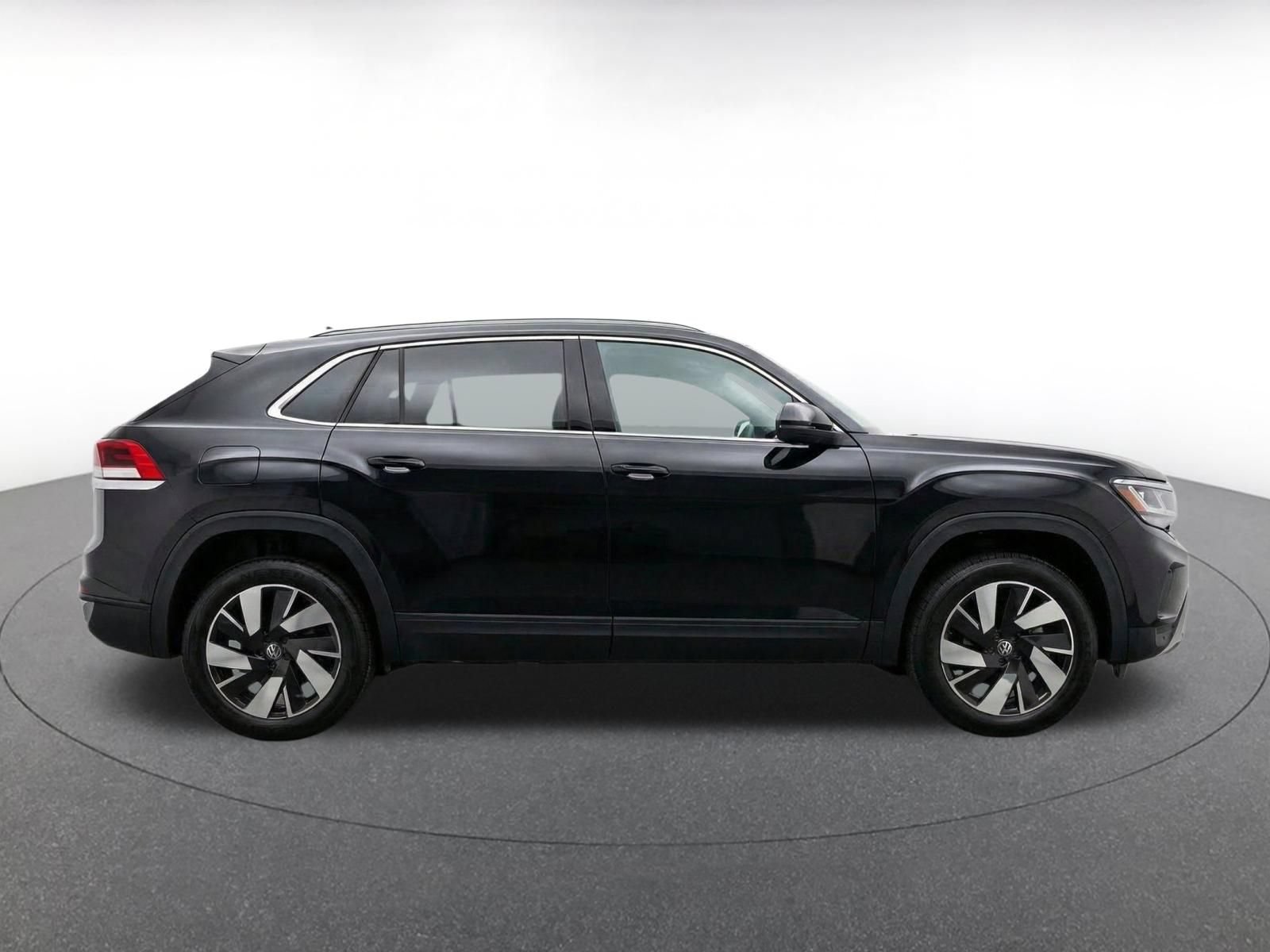 Used 2026 Volkswagen Atlas Cross Sport SE AWD/4WD image 10