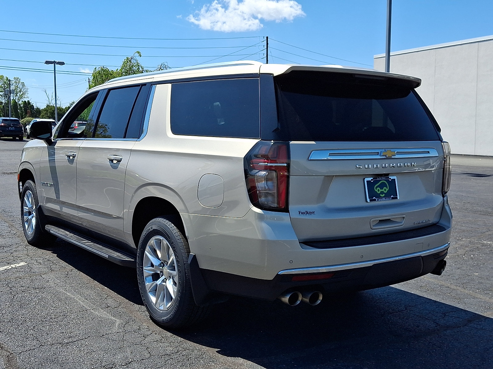 Certified 2024 Chevrolet Suburban Premier AWD/4WD image 4