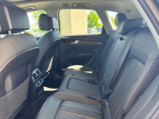 Used 2022 Audi Q5 2.0T Premium Plus w/ Premium Plus Package AWD/4WD image 7