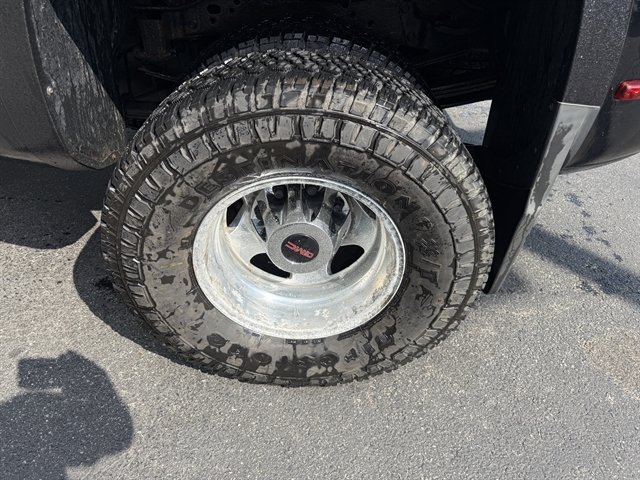 Used 2019 GMC Sierra 3500 Denali w/ Duramax Plus Package AWD/4WD image 31