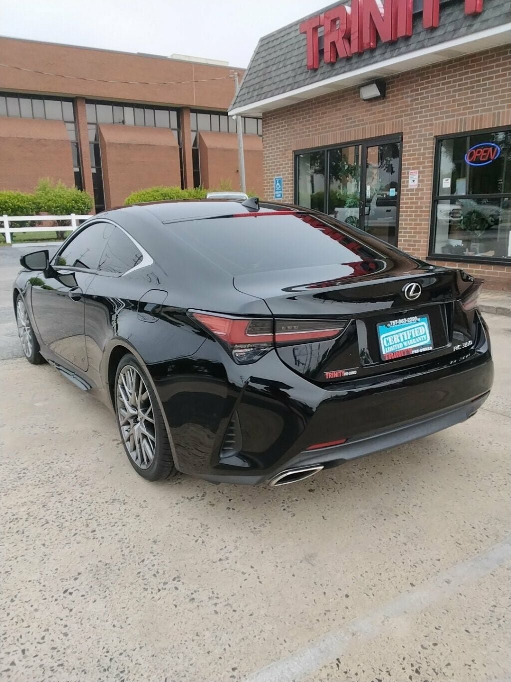 Used 2019 Lexus RC 350 w/ Premium Package RWD image 2