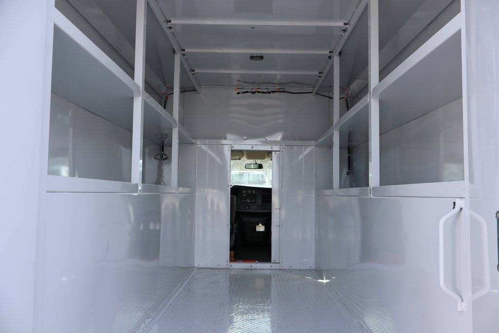 New 2026 Chevrolet Express 3500 Work Van w/ Power Convenience Package image 4