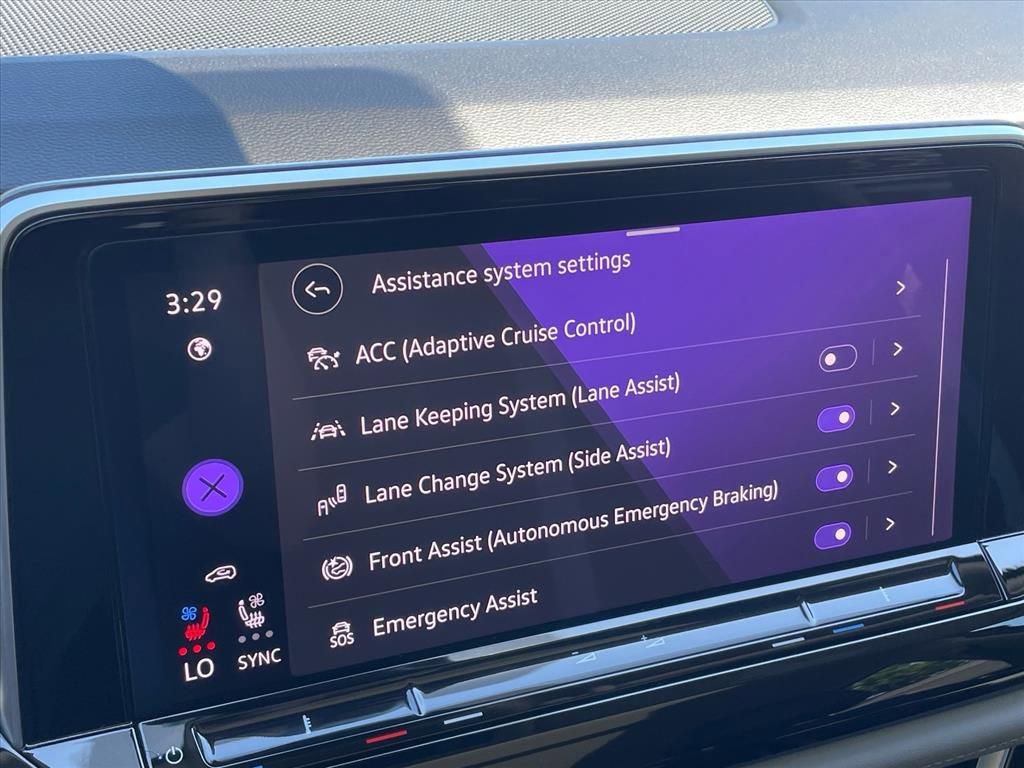 Certified 2026 Volkswagen Atlas Peak Edition AWD/4WD image 18