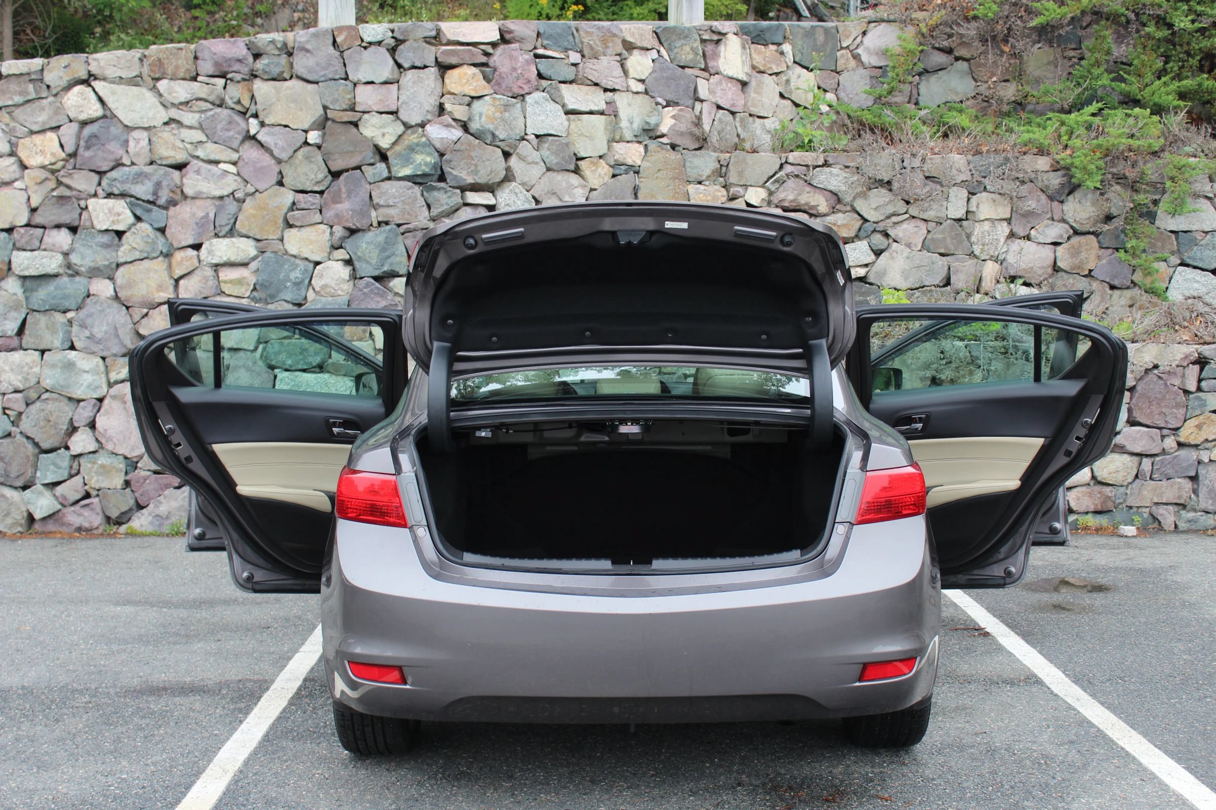 Used 2014 Acura ILX w/ Technology Package FWD image 10