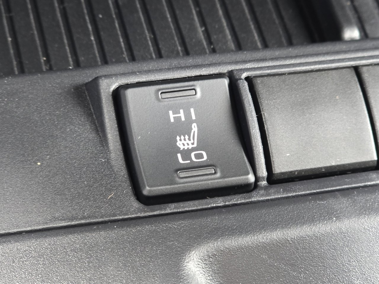 New 2026 Toyota Corolla Cross XLE image 7