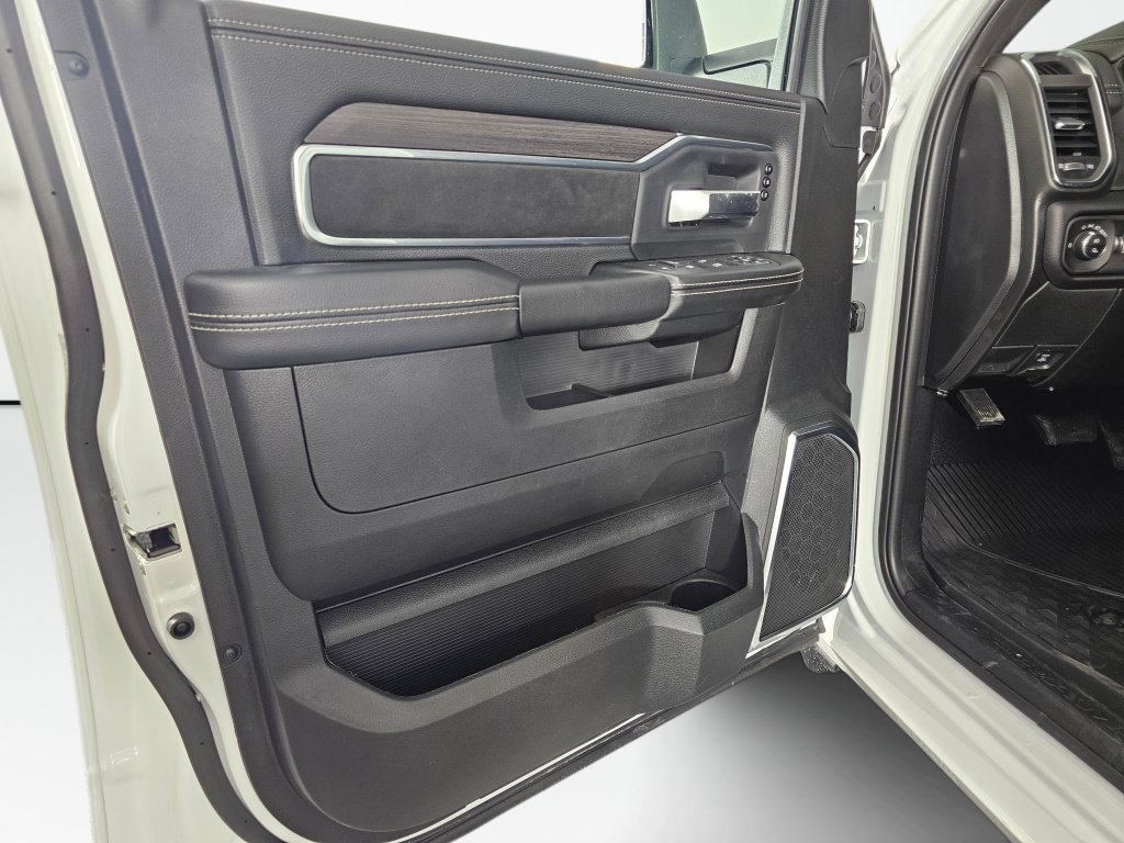 New 2026 RAM 3500 Laramie w/ Night Edition AWD/4WD image 20