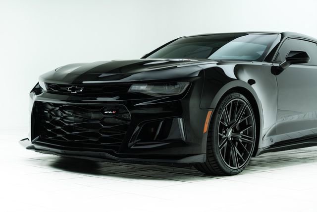 Used 2018 Chevrolet Camaro ZL1 image 10