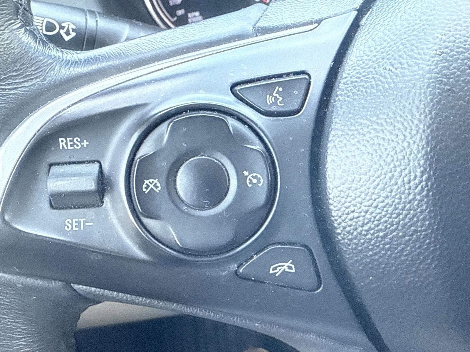 Used 2020 Buick Enclave Essence w/ Sound and Sites Package image 19