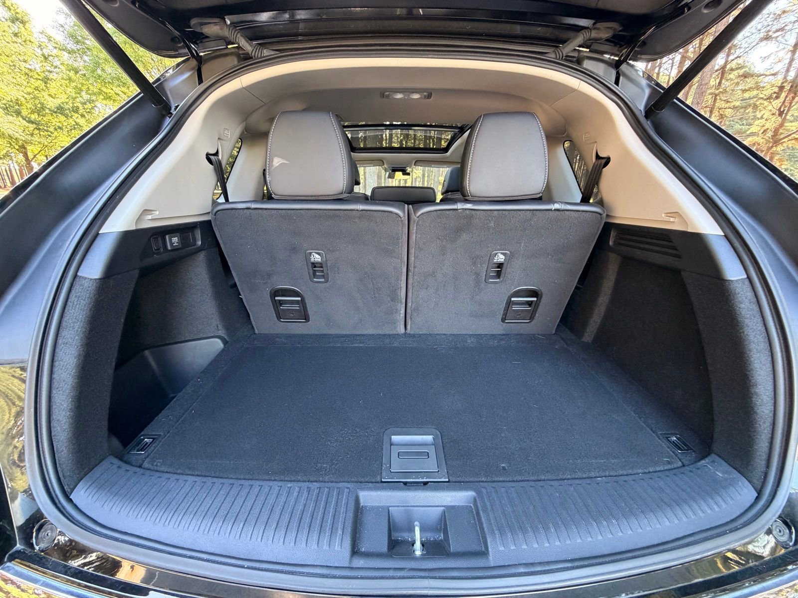 Used 2024 Acura MDX SH-AWD w/ Technology Package image 18