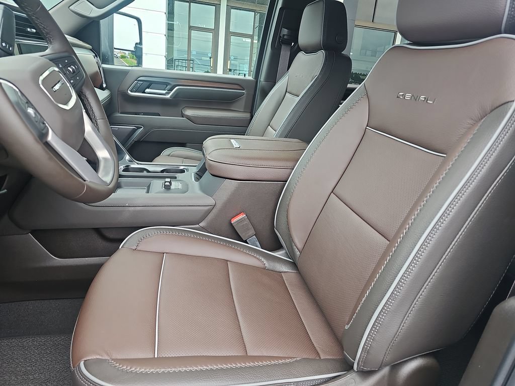 New 2026 GMC Sierra 2500 Denali w/ Denali Reserve Package AWD/4WD image 10