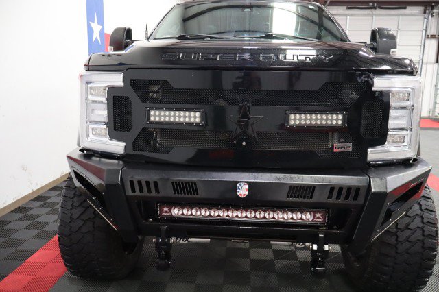 Used 2017 Ford F350 Platinum w/ Platinum Ultimate Package AWD/4WD image 4