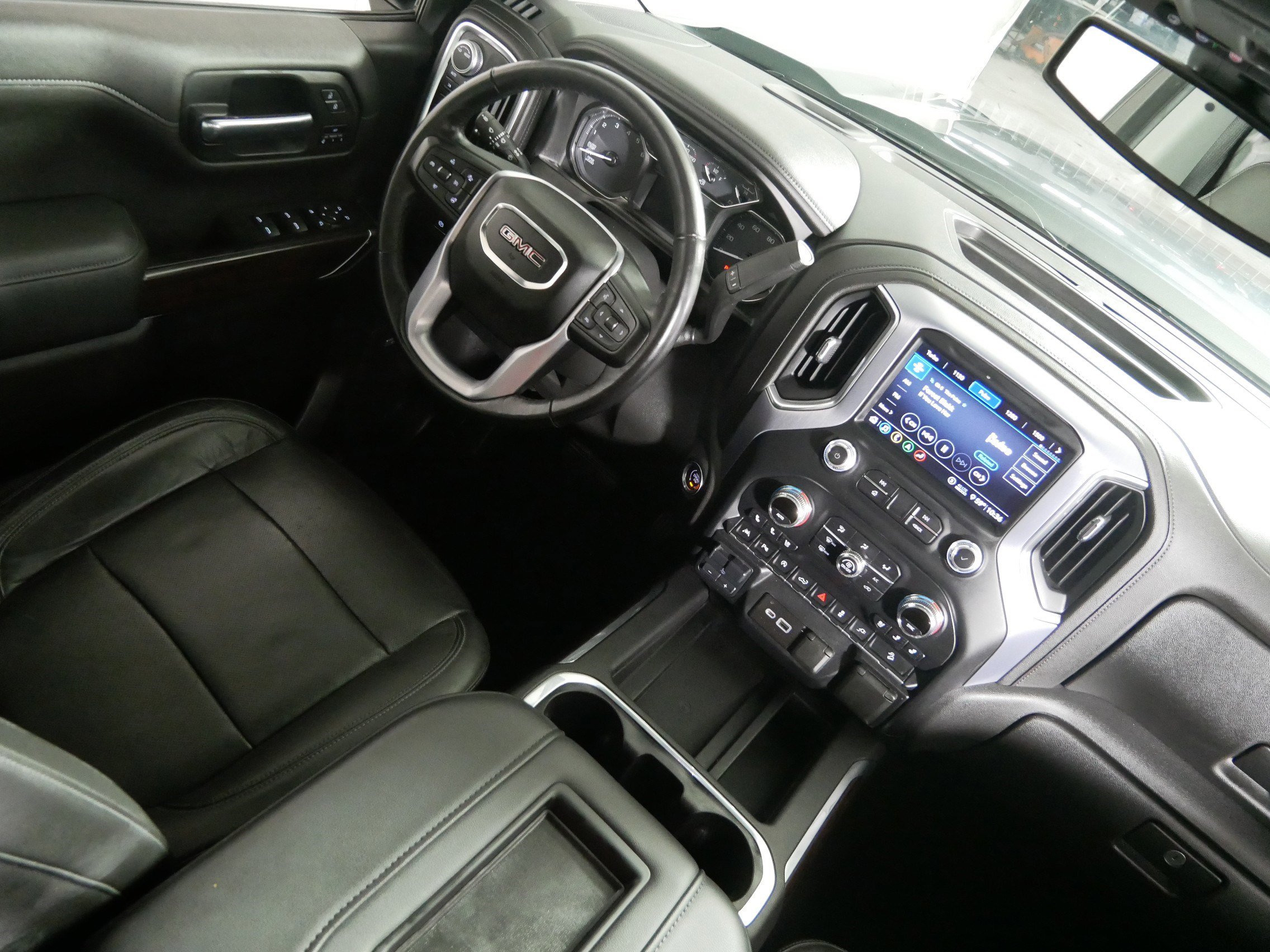 Certified 2020 GMC Sierra 1500 SLT w/ SLT Premium Plus Package AWD/4WD image 9