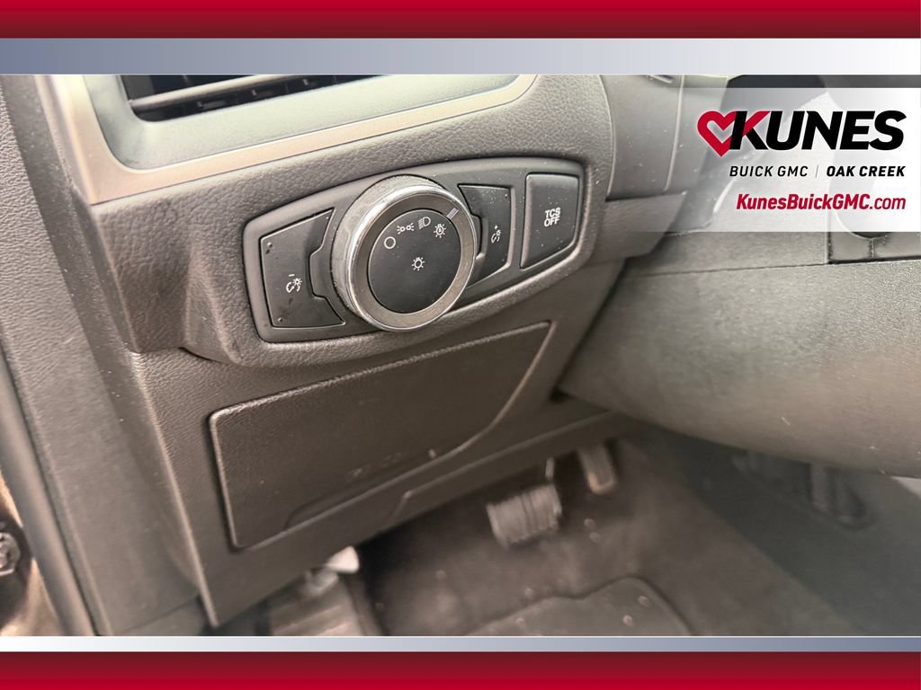 Used 2024 Ford Edge SEL AWD/4WD image 19