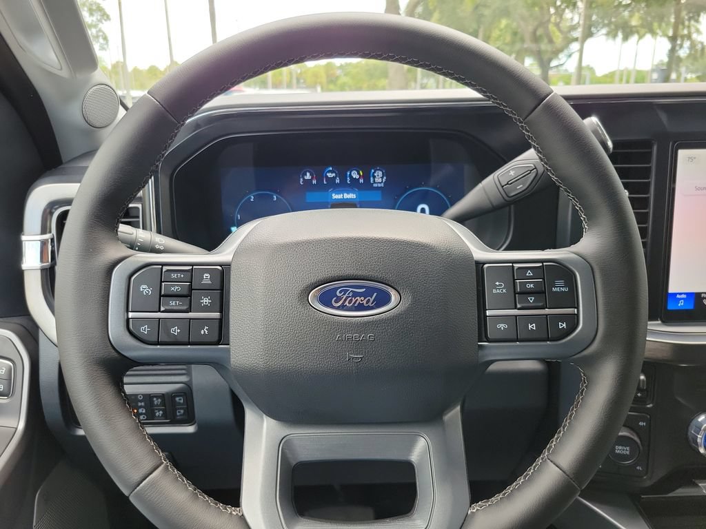 Used 2025 Ford F250 Lariat w/ Lariat Ultimate Package AWD/4WD image 21