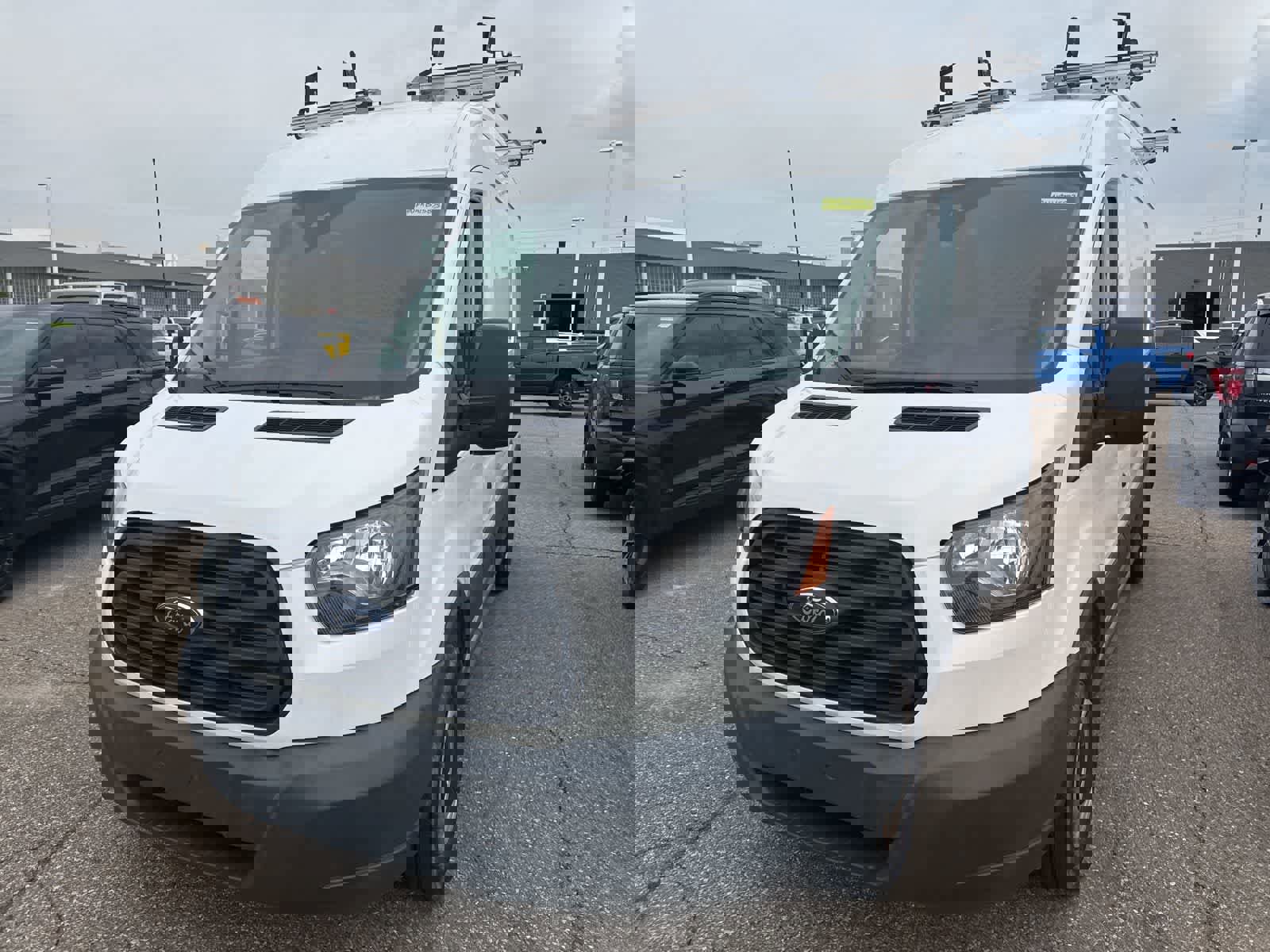 Used 2017 Ford Transit 150 130 Medium Roof image 3