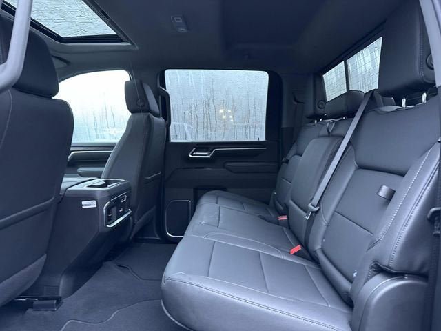 New 2026 GMC Sierra 2500 SLT w/ SLT Premium Package AWD/4WD image 9