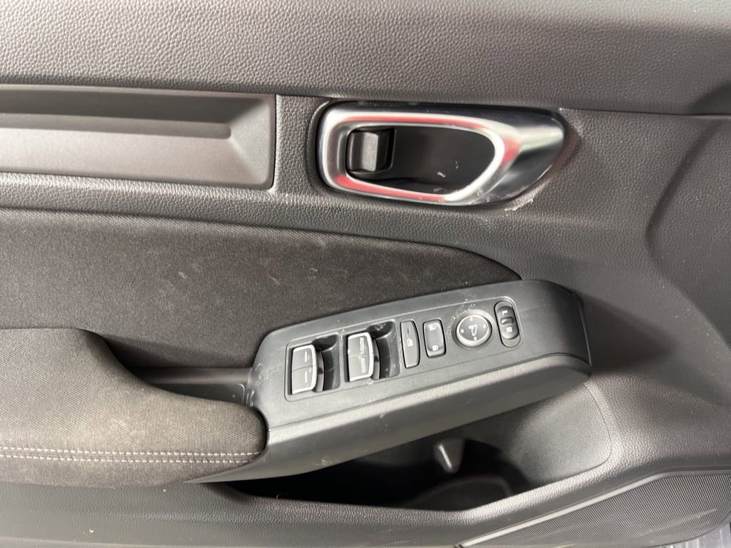 Used 2025 Honda Civic Sport image 25