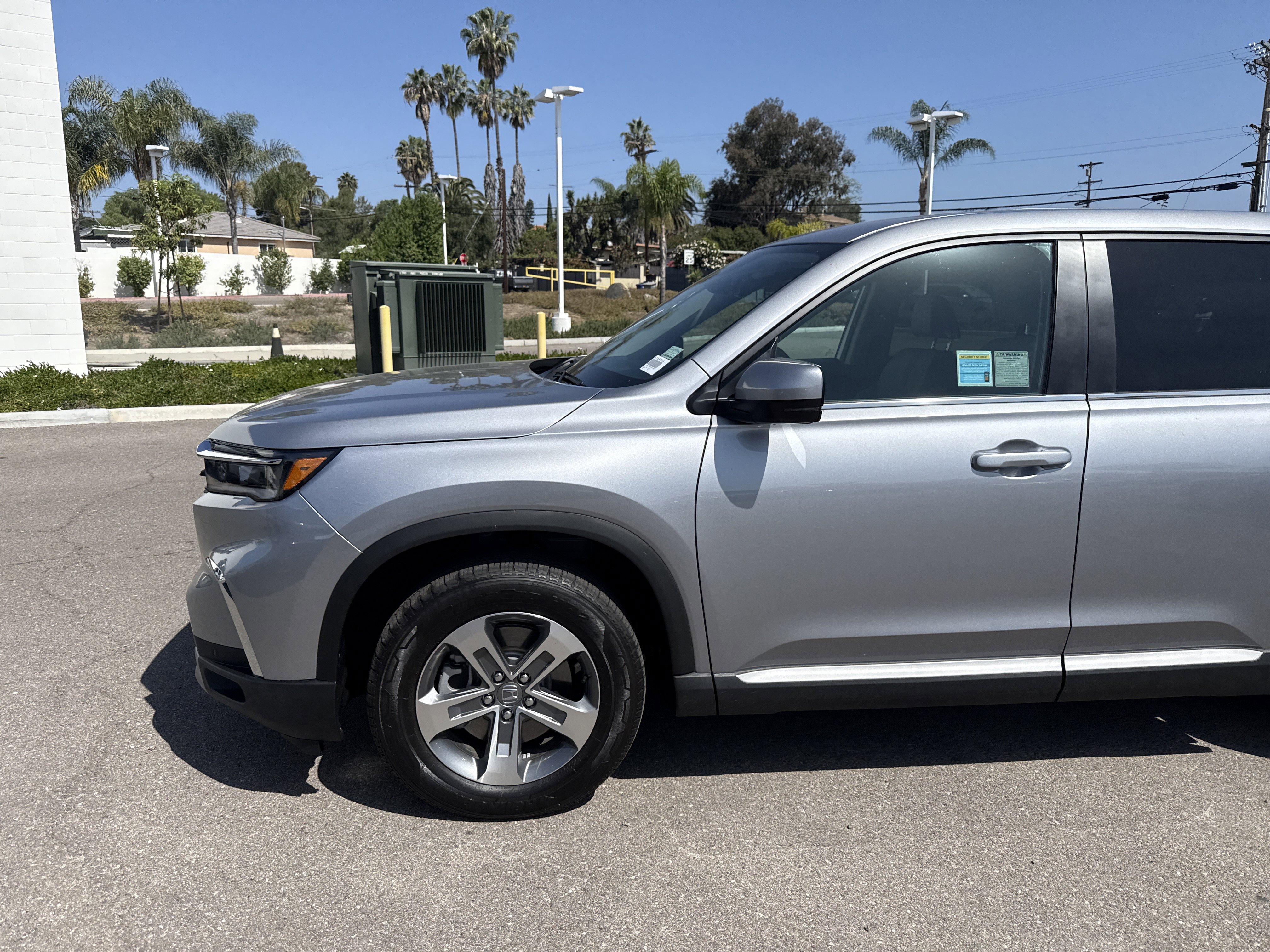 Certified 2025 Honda Pilot EX-L image 2