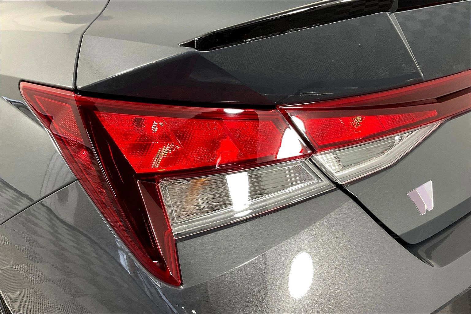 Certified 2025 Hyundai Elantra Sport image 22