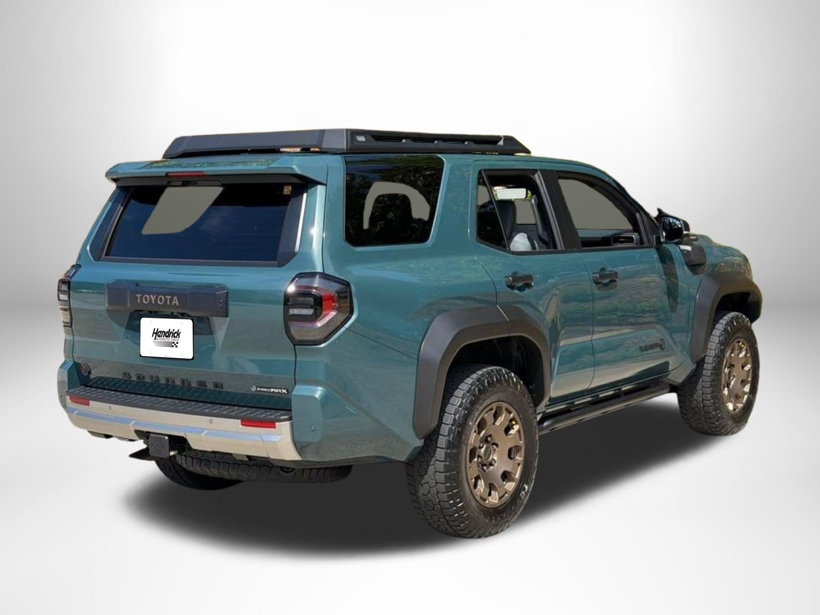 Used 2025 Toyota 4Runner Trailhunter AWD/4WD image 4