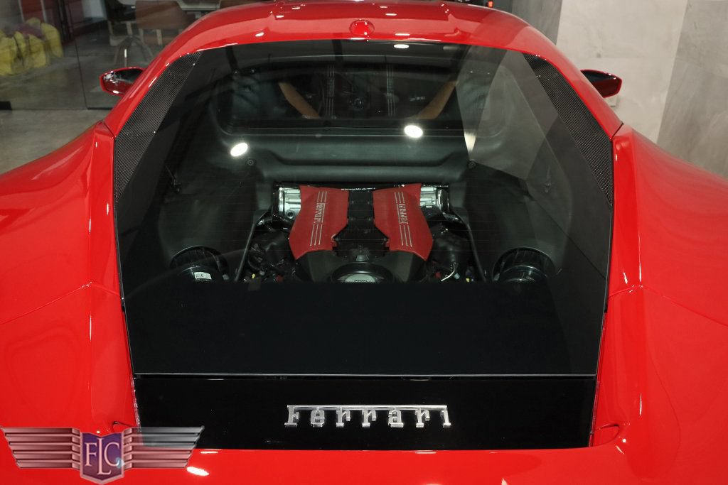 Used 2018 Ferrari 488 GTB RWD image 15