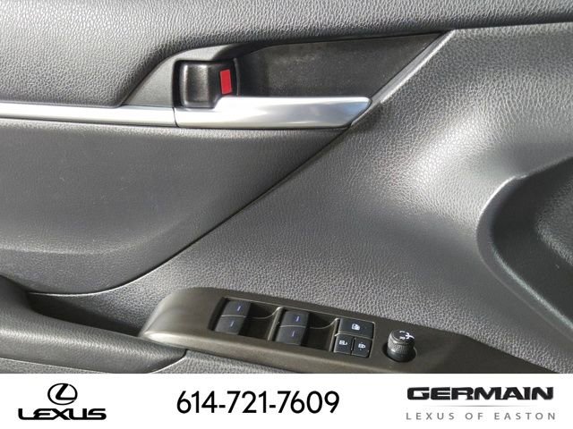 Used 2022 Toyota Camry SE image 29