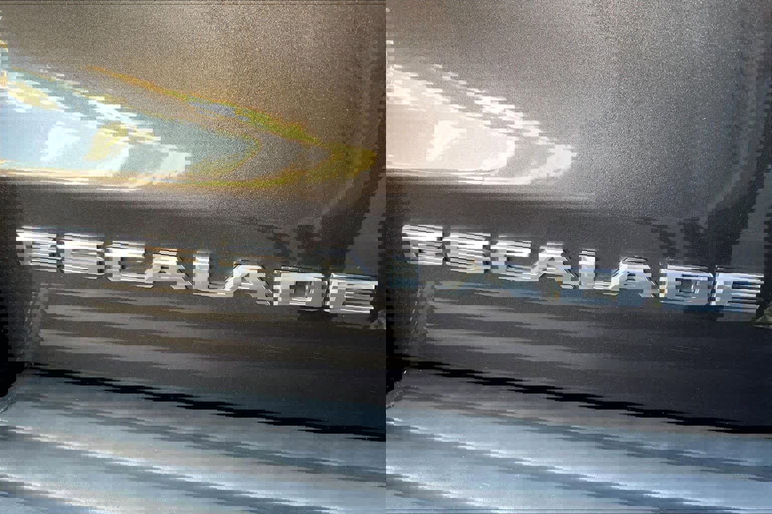 Used 2017 Cadillac Escalade Premium Luxury image 9