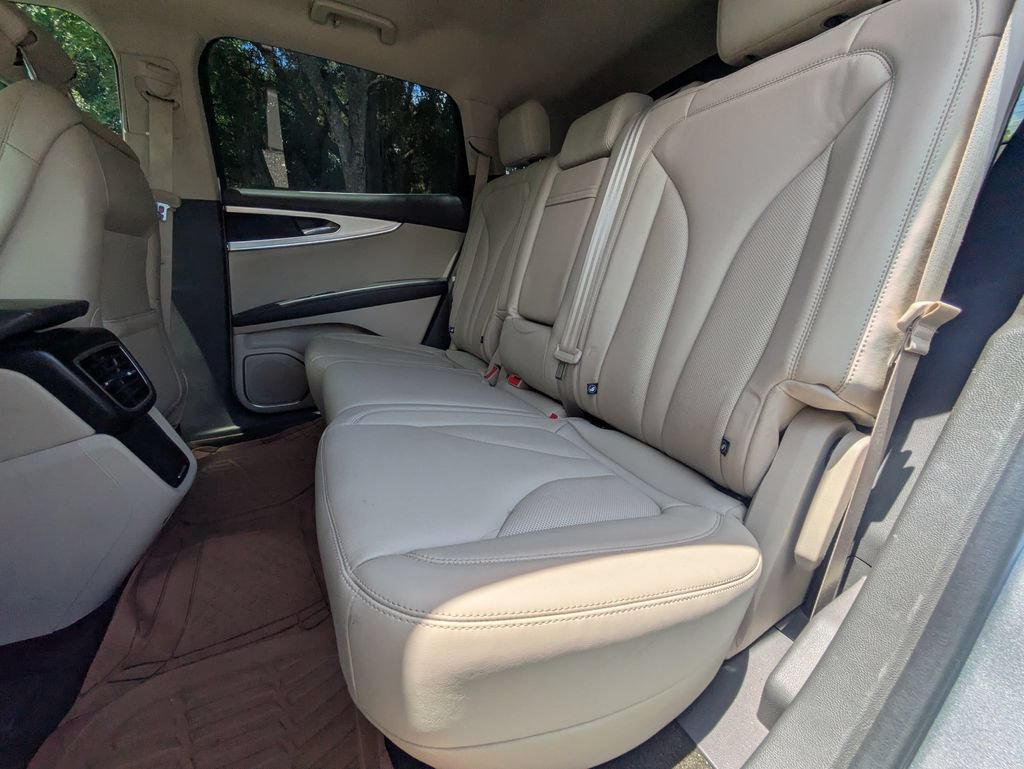 Used 2020 Lincoln Nautilus FWD w/ Equipment Group 101A image 12