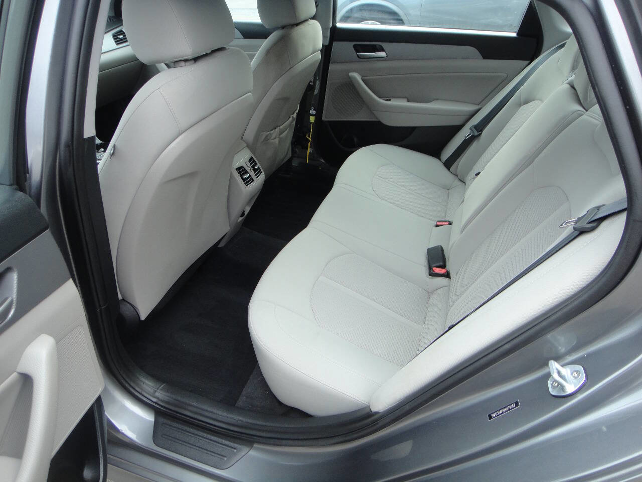 Used 2019 Hyundai Sonata SEL FWD image 12
