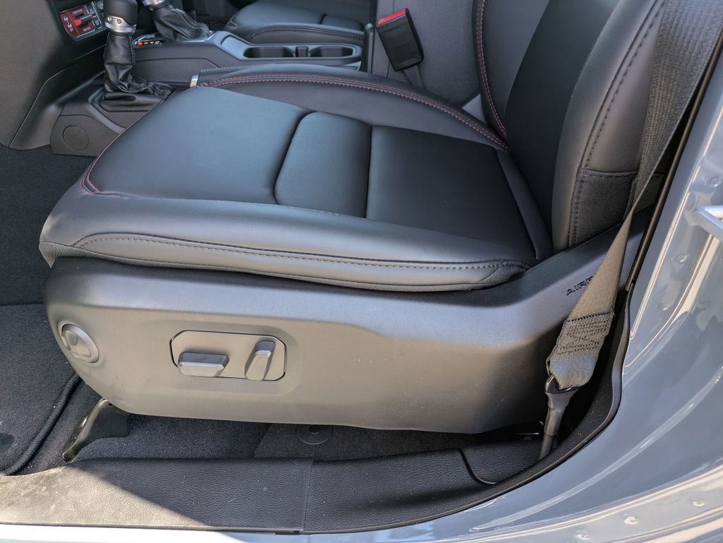 New 2025 Jeep Wrangler Unlimited Rubicon image 18