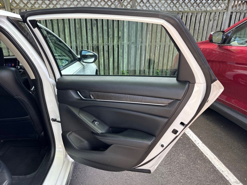 Used 2018 Honda Accord EX-L image 14