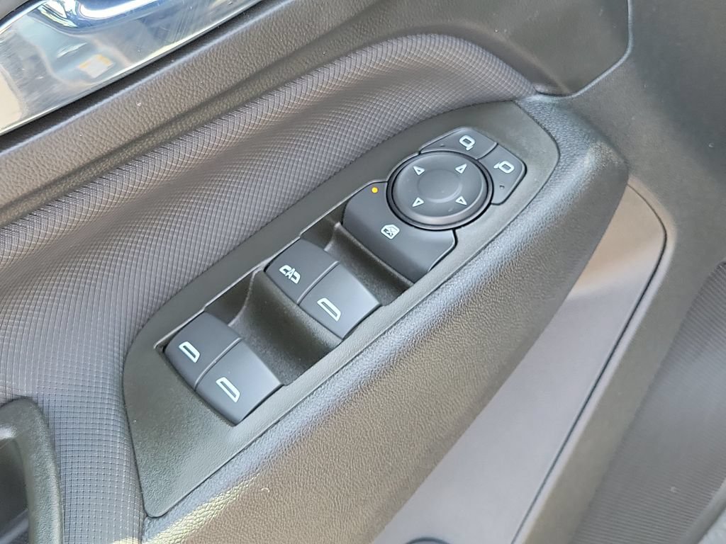 Used 2023 Chevrolet Equinox RS FWD image 14