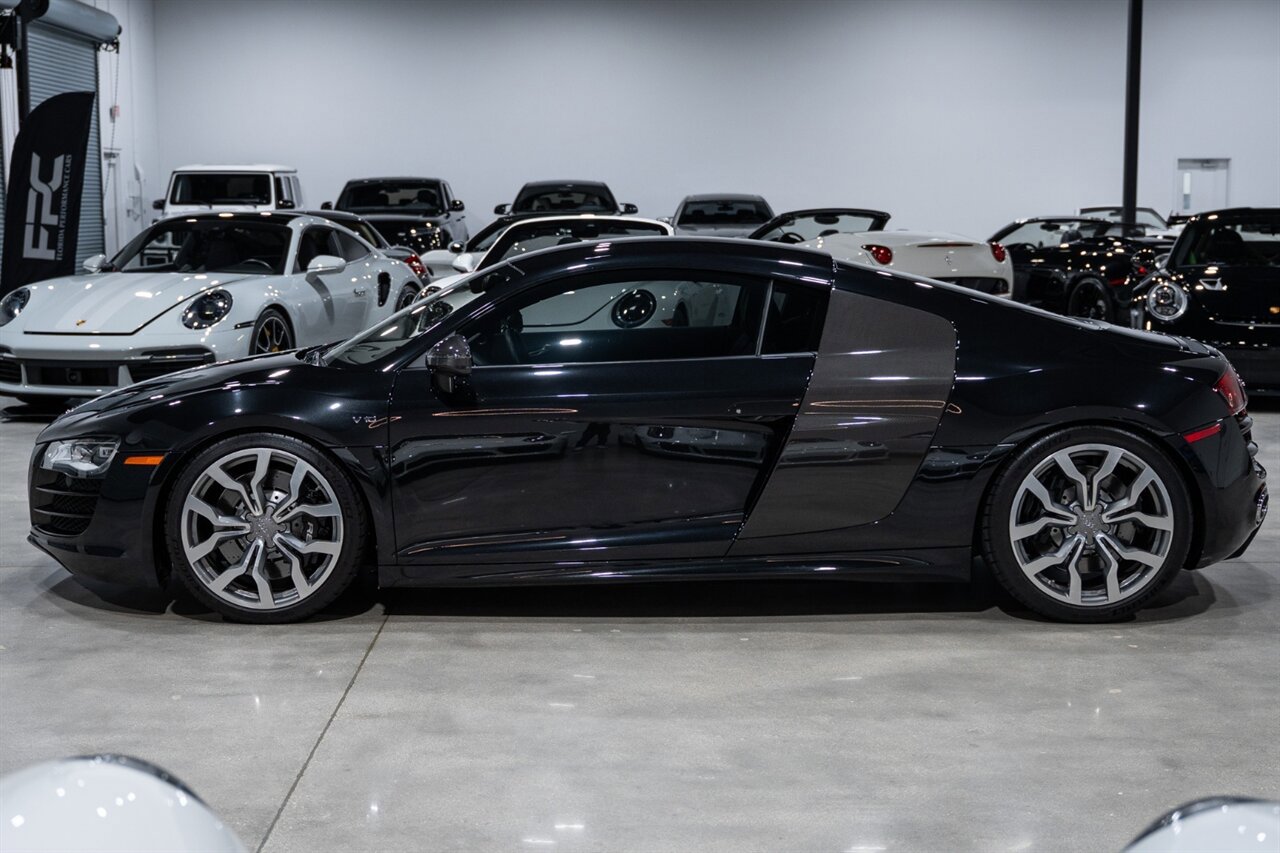 Used 2011 Audi R8 V10 AWD/4WD image 3